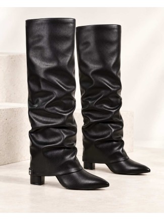damski-ostri-botushi-na-tok-outlet-guess